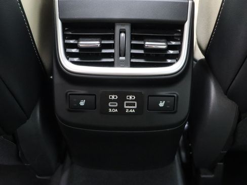 Used 2025 Subaru Legacy Limited AWD/4WD image 31