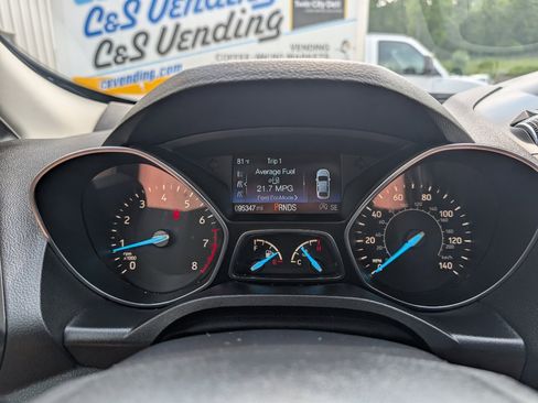 Used 2019 Ford Escape SEL image 17