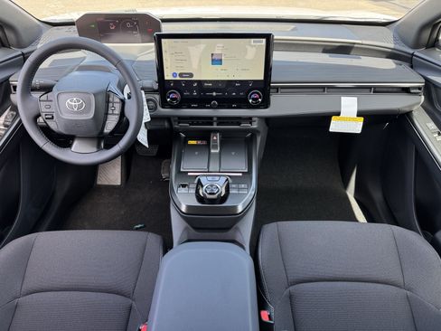 New 2026 Toyota C-HR AWD/4WD image 4