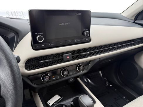 Certified 2025 Honda HR-V LX image 12