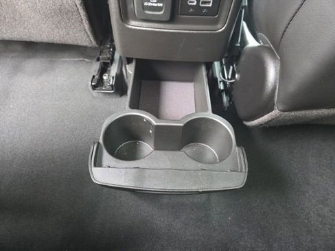 Used 2023 GMC Acadia SLT w/ Preferred Package image 59