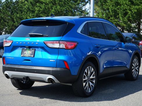 Used 2020 Ford Escape Titanium AWD/4WD image 5