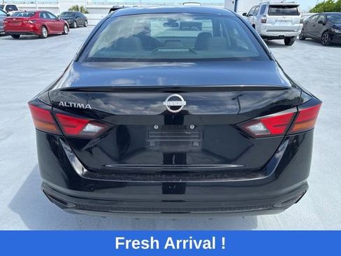 Used 2024 Nissan Altima 2.5 S image 16