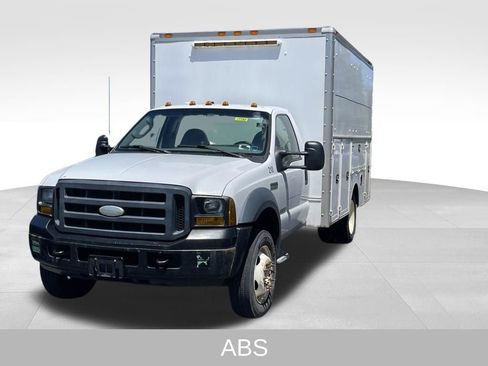 Used 2007 Ford F450 XL RWD image 2