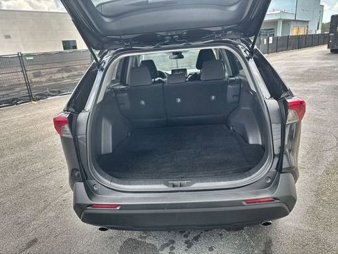 Used 2025 Toyota RAV4 LE FWD image 31