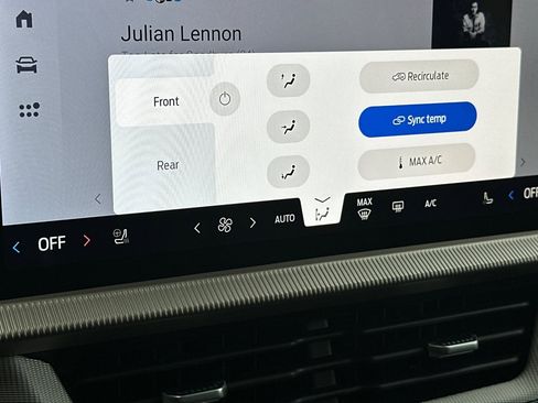 Used 2025 Ford Explorer Active w/ Active Comfort Package image 22