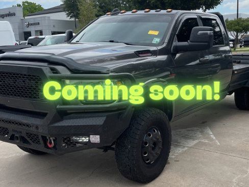 Used 2021 RAM 3500 Laramie w/ Night Edition AWD/4WD image 7