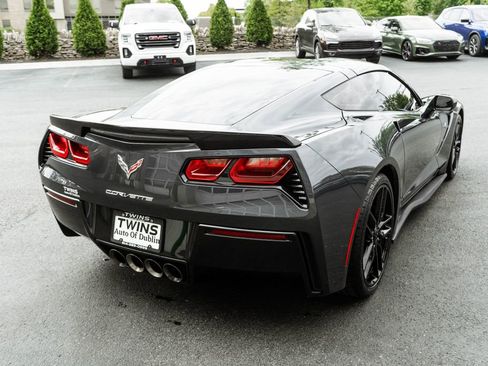 Used 2019 Chevrolet Corvette Stingray Coupe w/ Carbon Flash Badge Package RWD image 31