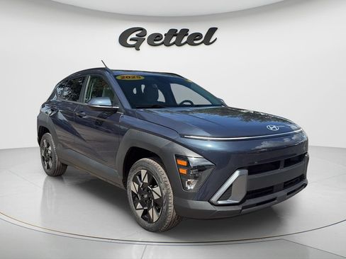 Used 2025 Hyundai Kona SEL AWD/4WD image 3