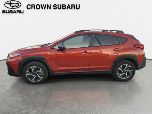 Used 2024 Subaru Crosstrek 2.0i Premium image 2