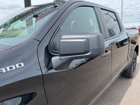 Used 2023 Chevrolet Silverado 1500 Custom image 38