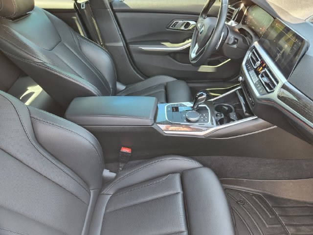 Used 2022 BMW 330i Sedan w/ Convenience Package RWD image 14