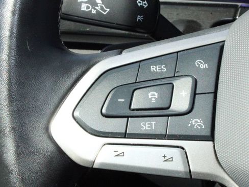 Used 2025 Volkswagen Atlas SE AWD/4WD image 28