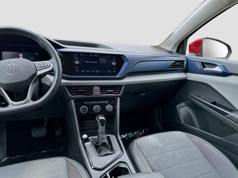 Used 2023 Volkswagen Taos SE image 21