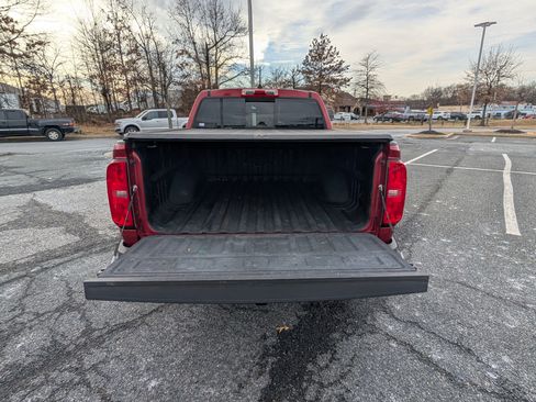 Used 2017 Chevrolet Colorado Z71 image 11