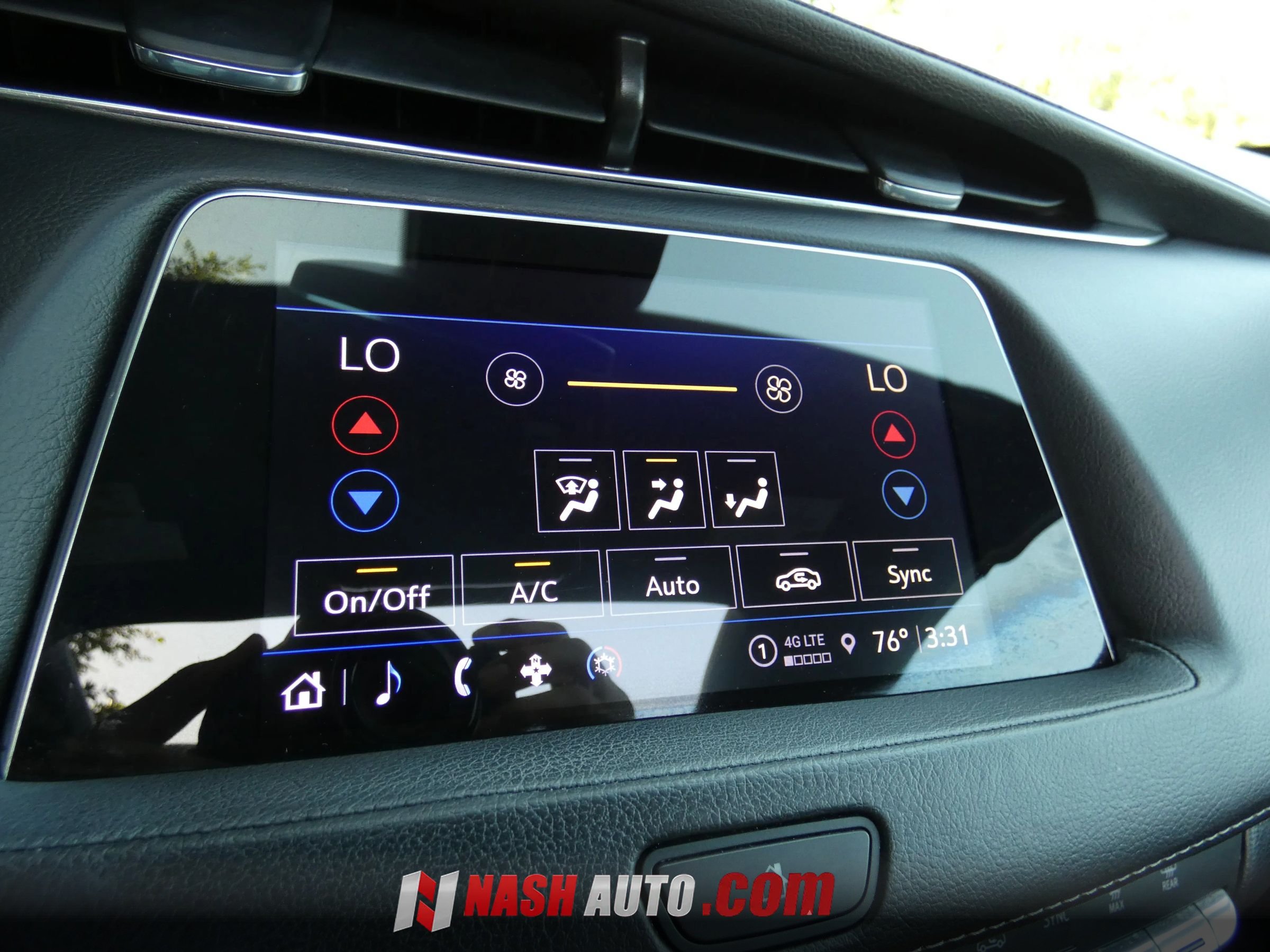 Used 2023 Cadillac XT4 Luxury w/ Cold Weather Package FWD image 81
