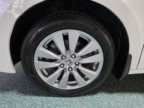 Used 2012 Honda Accord EX-L image 12