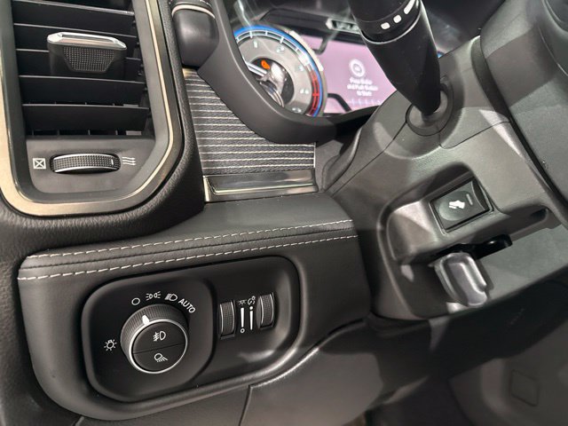 Used 2020 RAM 2500 Limited AWD/4WD image 17