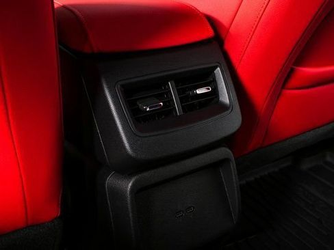 New 2026 Chevrolet Equinox EV RS image 18