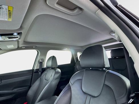 Certified 2024 Kia Sorento S w/ Panoramic Sunroof Package image 14