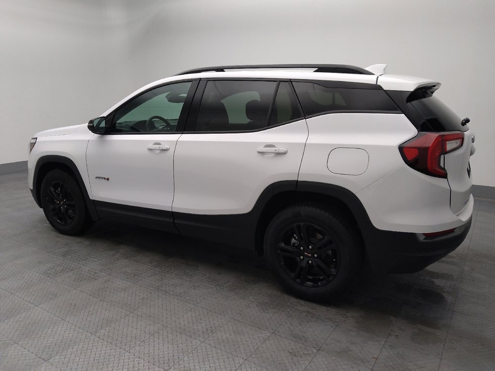 Used 2023 GMC Terrain AT4 AWD/4WD image 3