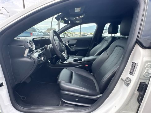 Used 2023 Mercedes-Benz CLA 250 image 12