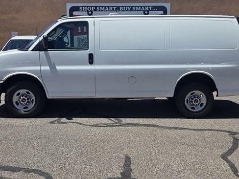 Used 2024 GMC Savana 2500 w/ Driver Convenience Package RWD image 1