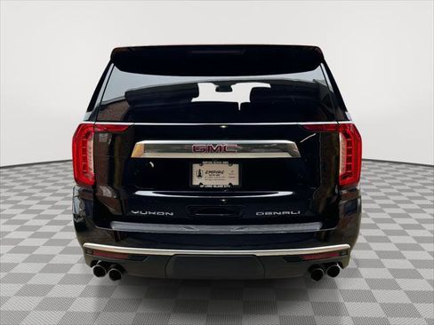 Used 2024 GMC Yukon XL Denali image 5