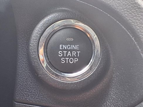 Certified 2022 Subaru Forester Limited image 14