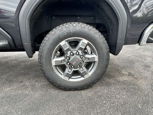 New 2026 GMC Sierra 2500 SLT AWD/4WD image 36