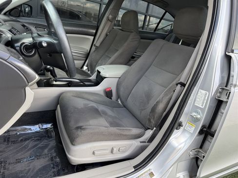 Used 2010 Honda Accord EX image 14