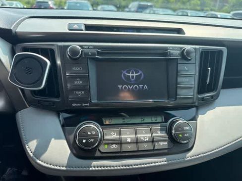 Used 2013 Toyota RAV4 XLE FWD image 10