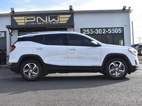 Used 2019 GMC Terrain SLT w/ Preferred Package image 12