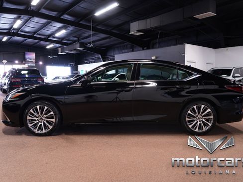Used 2019 Lexus ES 350 image 4