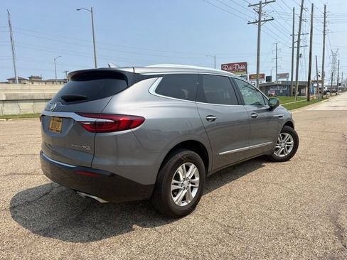 Used 2019 Buick Enclave Essence AWD/4WD image 3
