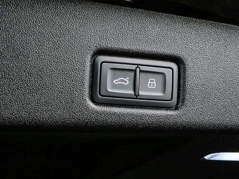 New 2025 Audi Q5 Premium Plus image 33