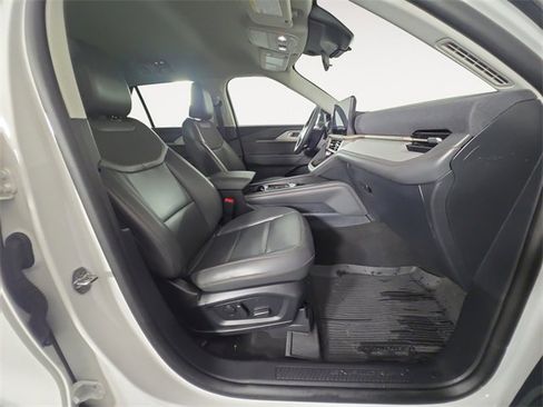 Certified 2025 Ford Explorer Active w/ Active Comfort Package image 15
