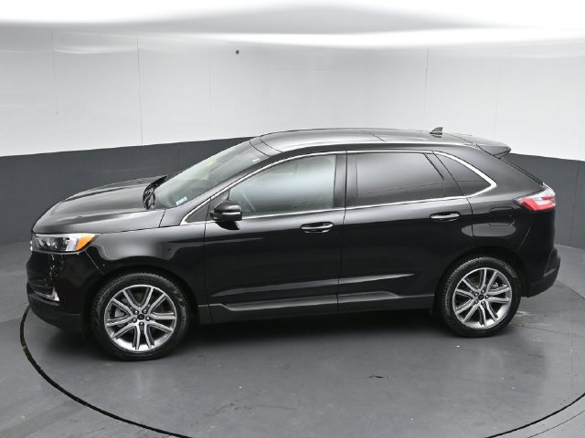 Certified 2024 Ford Edge Titanium AWD/4WD image 46
