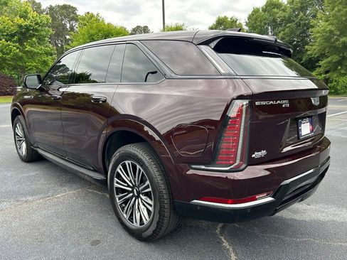 Used 2026 Cadillac Escalade IQ Sport 1 w/ LPO, Floor Liner Package AWD/4WD image 23