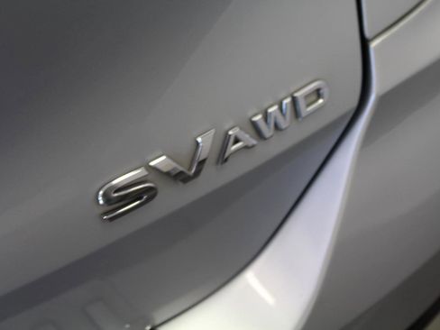 Used 2018 Nissan Rogue SV image 30