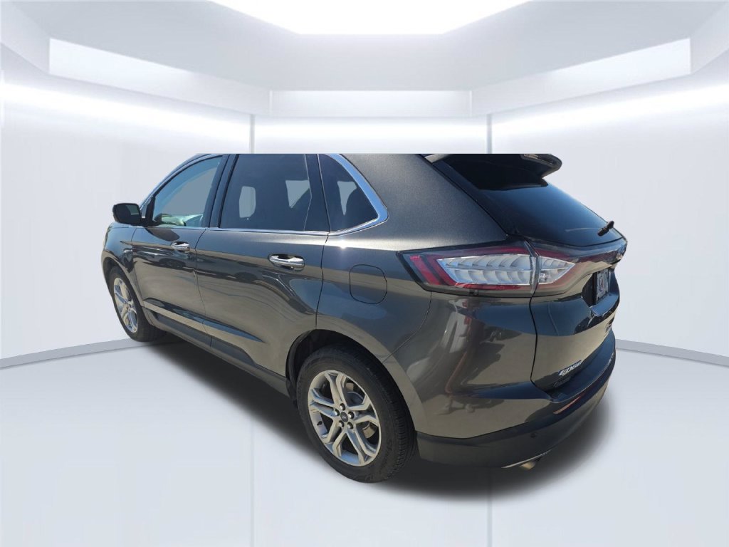 Used 2018 Ford Edge Titanium w/ Ford Safe & Smart Package AWD/4WD image 4