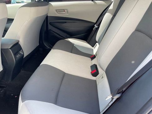 Used 2023 Toyota Corolla LE FWD image 5