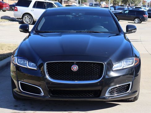 Used 2019 Jaguar XJ L Portfolio image 3