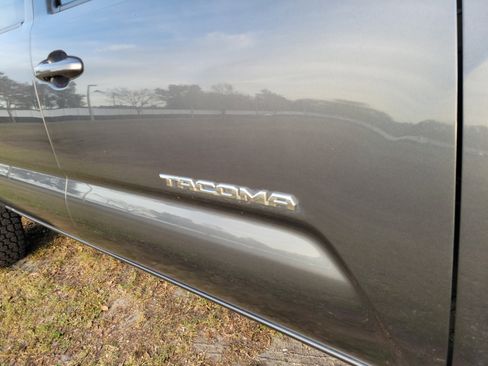 Used 2021 Toyota Tacoma SR5 image 11