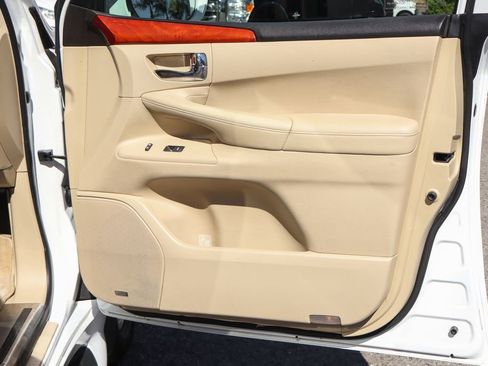 Used 2008 Lexus LX 570 4WD image 48