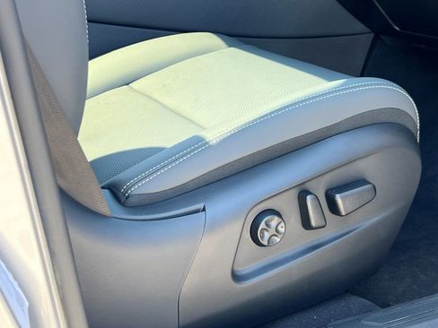 New 2025 VinFast VF 8 Plus image 13