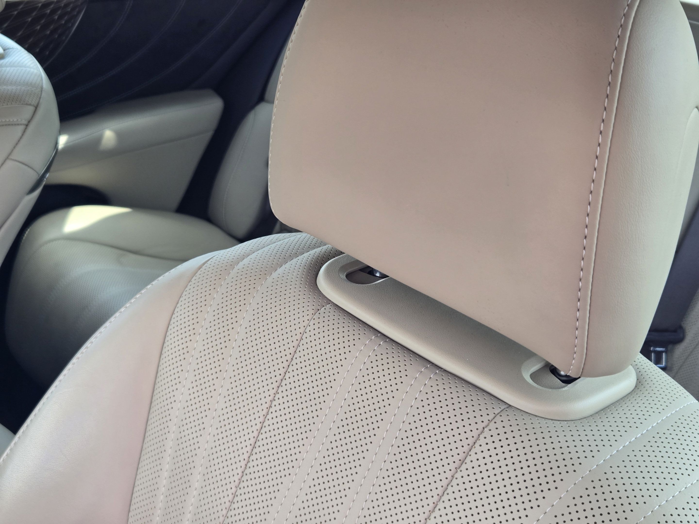 Used 2018 Lexus LS 500 w/ Interior Upgrade Package RWD image 24