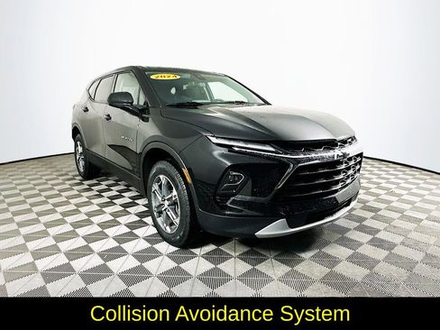Used 2024 Chevrolet Blazer LT w/ Driver Confidence Package image 3