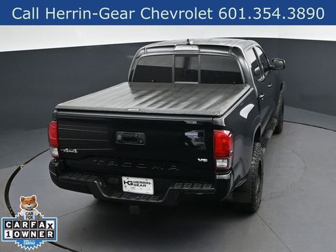 Used 2023 Toyota Tacoma SR AWD/4WD image 35