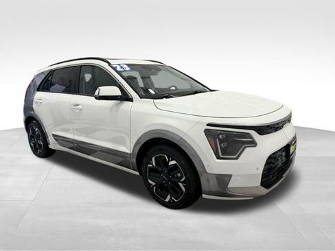 Used 2023 Kia Niro Wave image 7